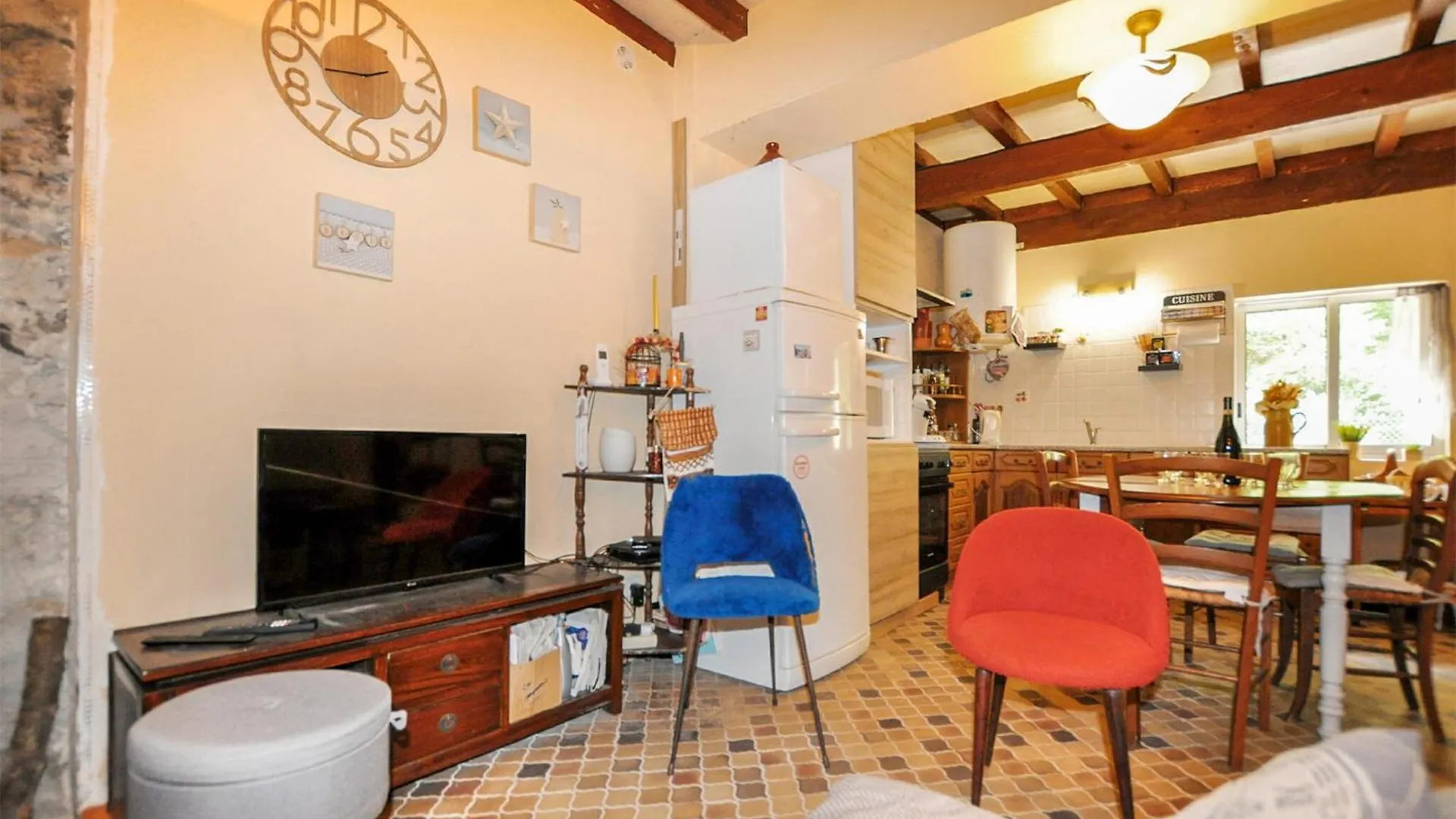 Lovely Home In Seix With House A Mountain View Francja