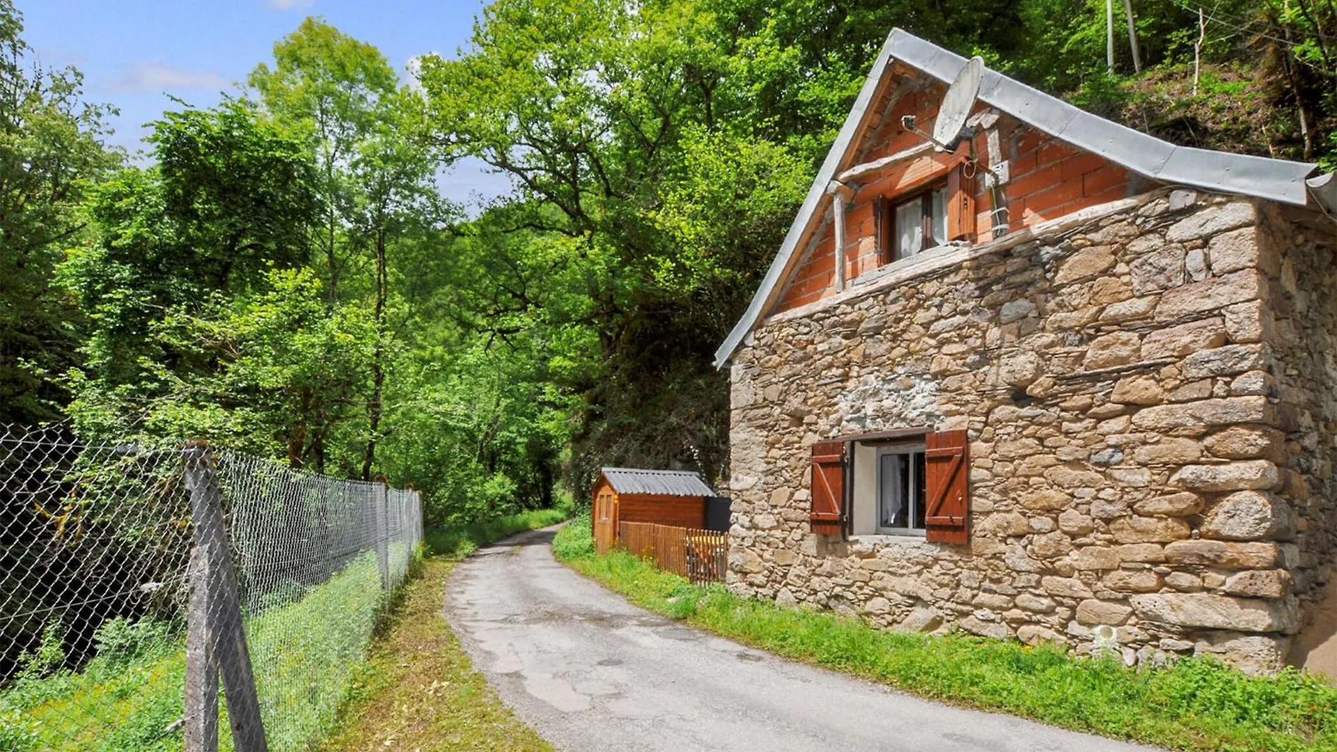 Lovely Home In Seix With House A Mountain View
